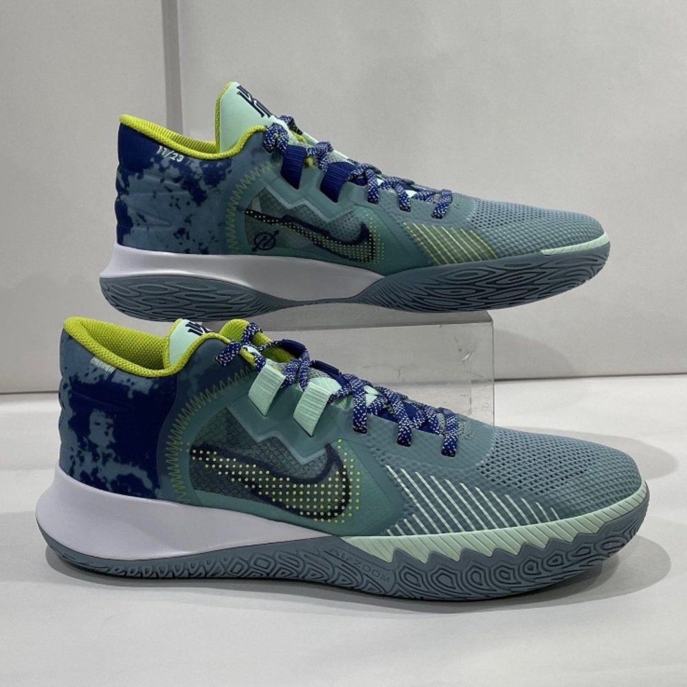 Nike - Kyrie Flytrap V CZ4100 300 M 11.5 NEW W/ BOX